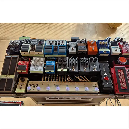 Pedal board Eduardo Goncalves com Parsec